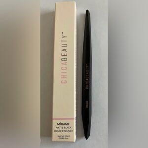 Chica Beauty - MÍRAME Liquid Black Eyeliner